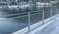 Una vista del nuovo lungolago di Como con il parapetto Nuova Defim-Orsogril