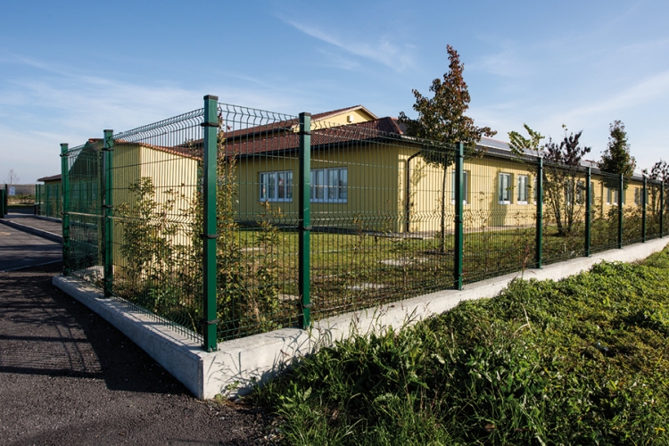 Recintha N/L - Scuola